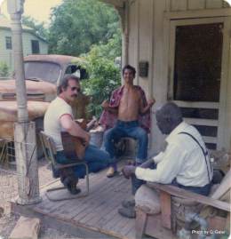 1975-xx-xx -Clarksville with Richard Dobson and Uncle Seymour